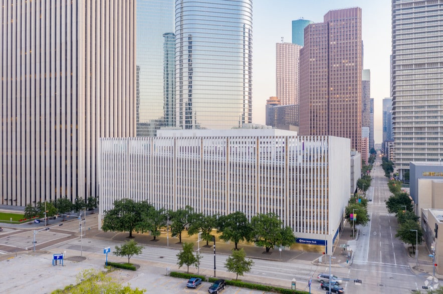 More Photos Of 601 Jefferson St, Houston Office For Lease