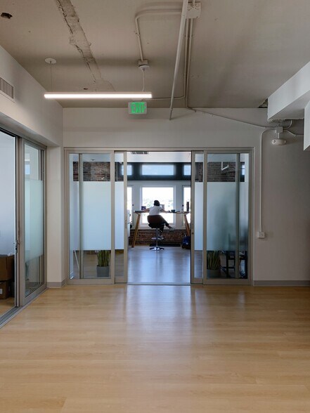 More Photos Of 106 W 4th St, Santa Ana Office For Lease
