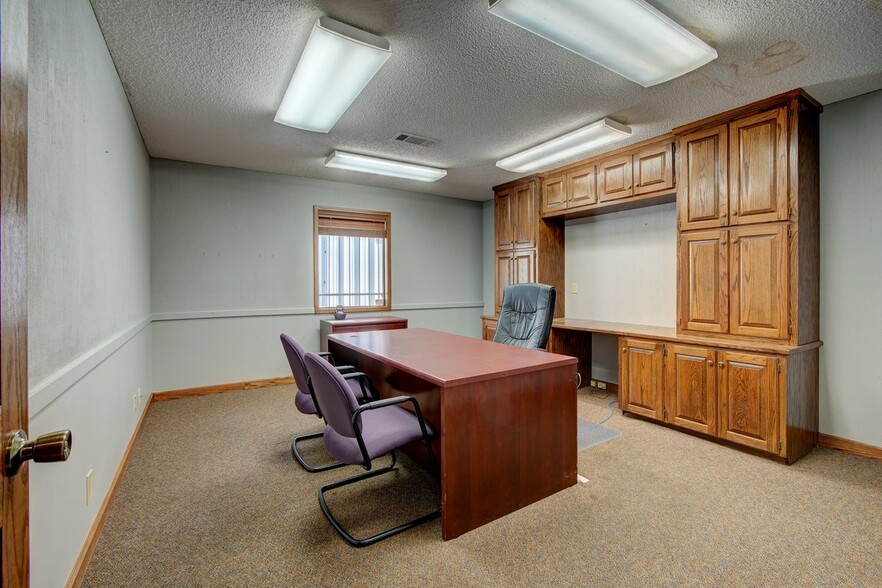 More Photos Of 715 Hobson Ave, Hot Springs National Park Office For Sale