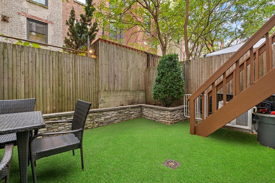 More Photos Of 4 W 90th St, New York Apartments For Sale