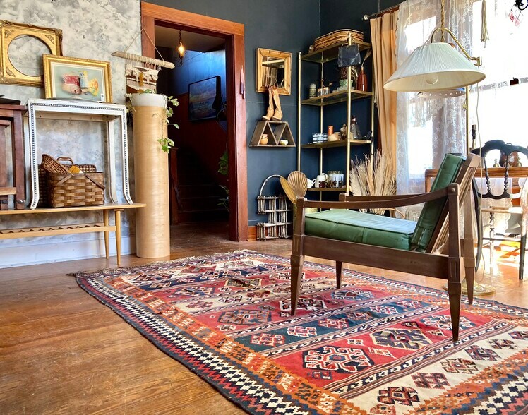 More Photos Of 215 N Comanche St, San Marcos Storefront Retail Office For Sale