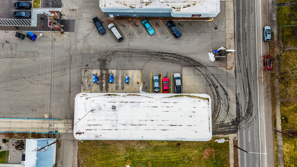 More Photos Of 1114 N 3rd St, Coeur d'Alene Service Station For Sale