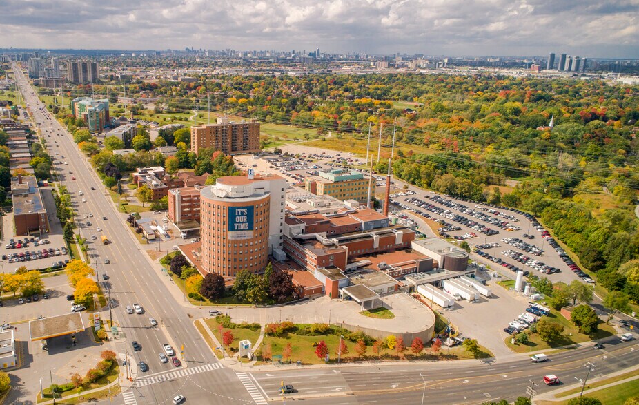 More Photos Of 3030 Lawrence Av E, Toronto Medical For Lease