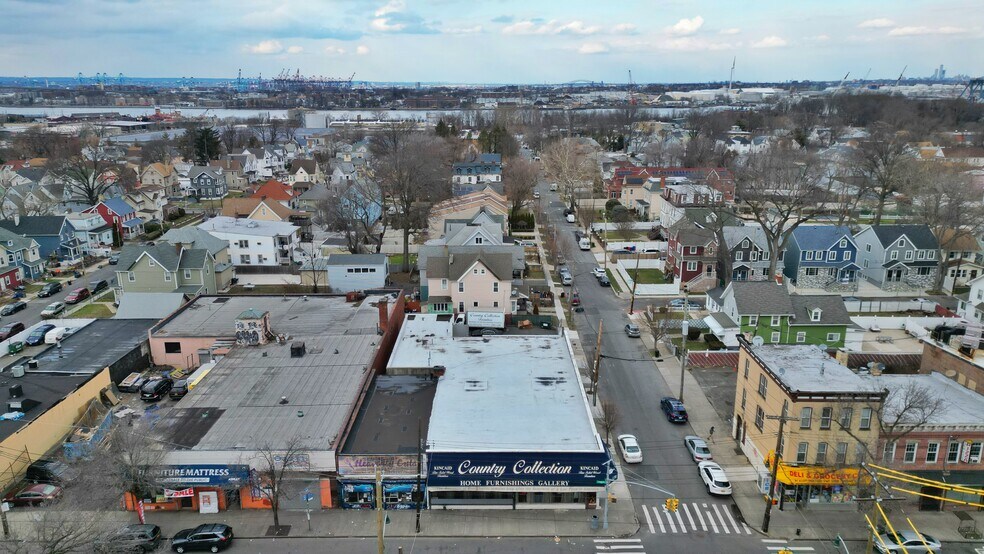 More Photos Of 1229 Castleton Ave, Staten Island Storefront For Lease