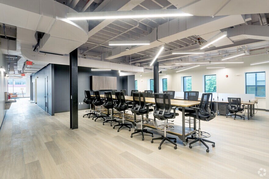 More Photos Of 220 W Congress St, Detroit Office For Lease