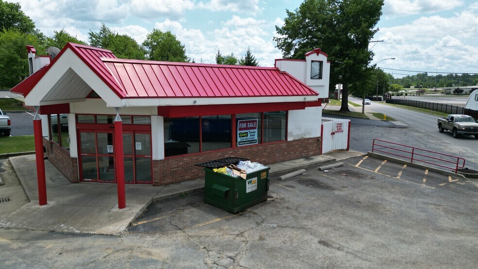 More Photos Of 516 W Liberty St, Wooster Service Station For Sale
