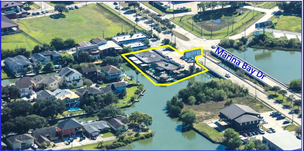 More Photos Of 616-624 Marina Bay Dr, Kemah Storefront For Sale