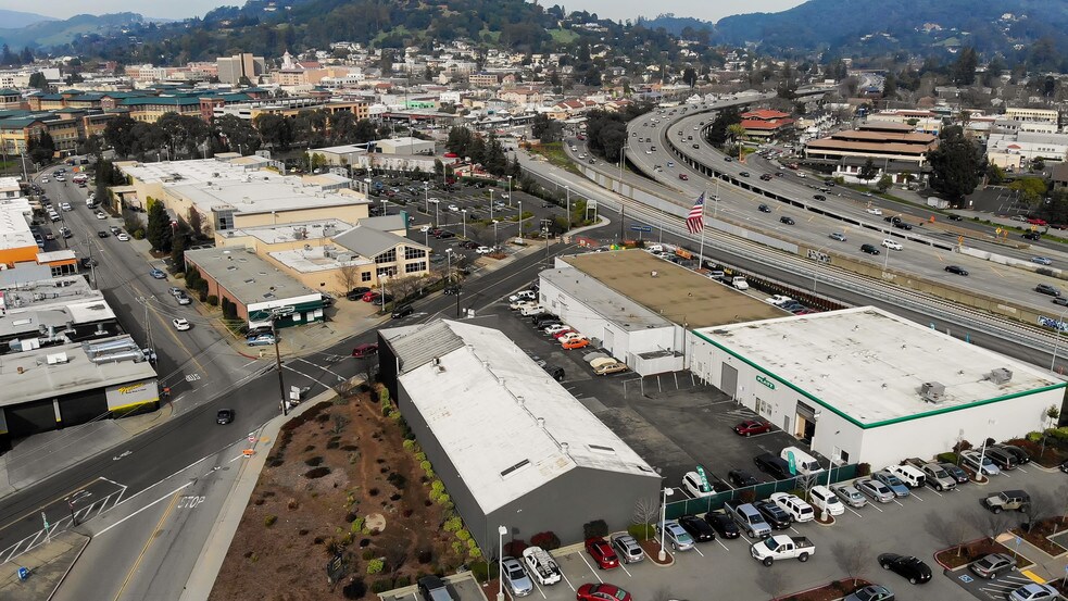 More Photos Of 654 Irwin St, San Rafael Service For Lease
