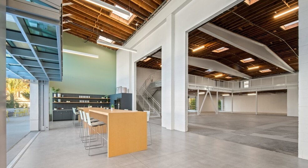 More Photos Of , Los Angeles Office For Sale