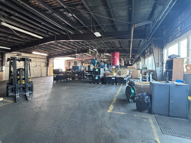 More Photos Of 510 Park st, Wapakoneta Warehouse For Sale