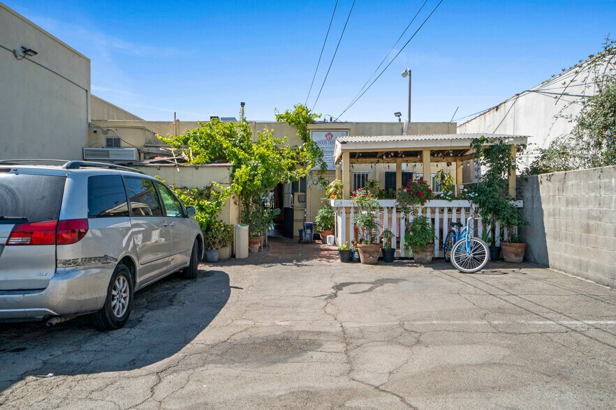 More Photos Of 1807 Pacific Coast Hwy, Lomita Freestanding For Sale