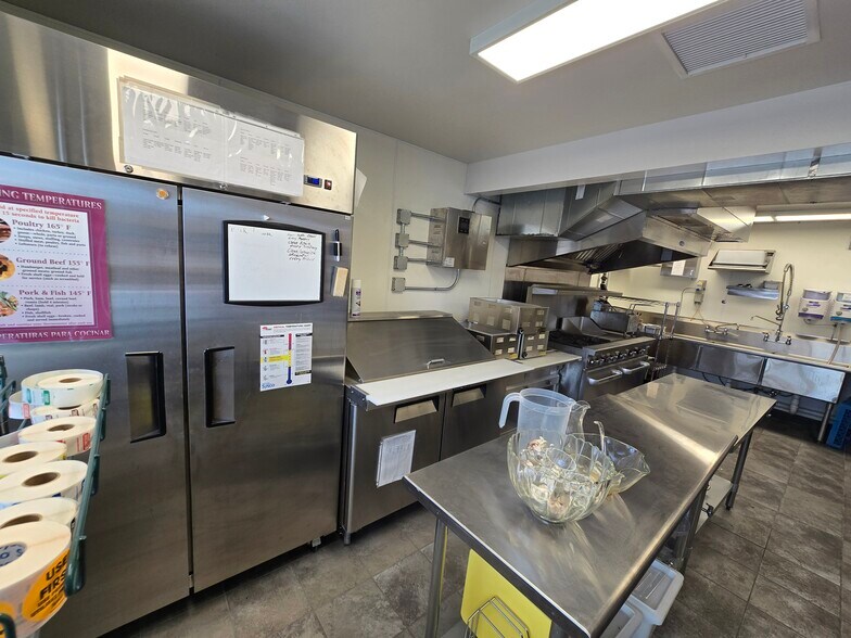 More Photos Of 104 White Ave, Grand Junction Apartments For Lease