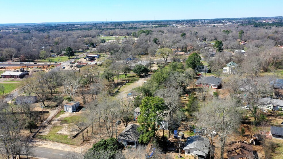 More Photos Of 443 S Main St, Longview Apartments For Sale