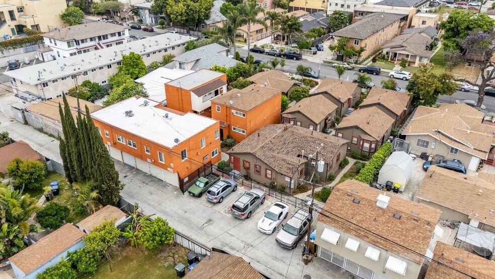 More Photos Of 6729-6731 Middleton St, Huntington Park Apartments For Sale
