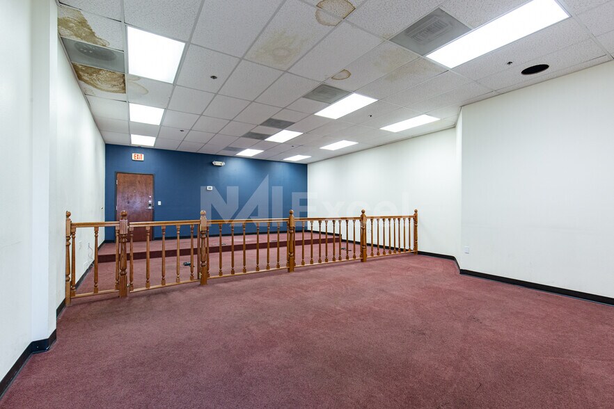 More Photos Of 3365 Pepper Ln, Las Vegas Loft Creative Space For Sale