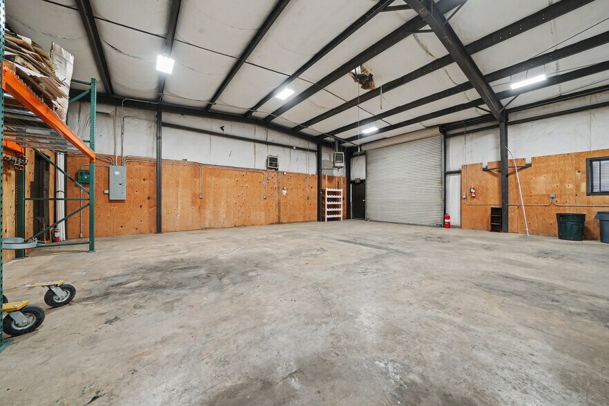 More Photos Of 11020 N State Highway 49, Martell Freestanding For Sale