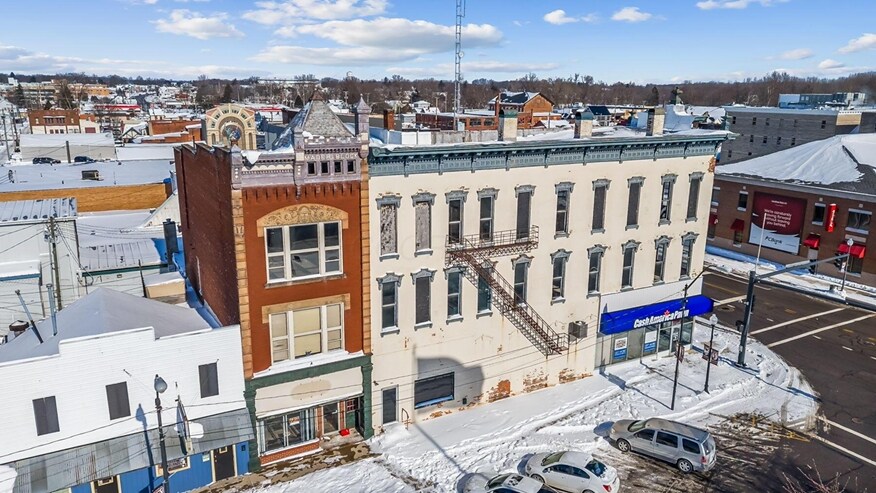 Primary Photo Of 153 Washington Sq, Bucyrus General Retail For Sale