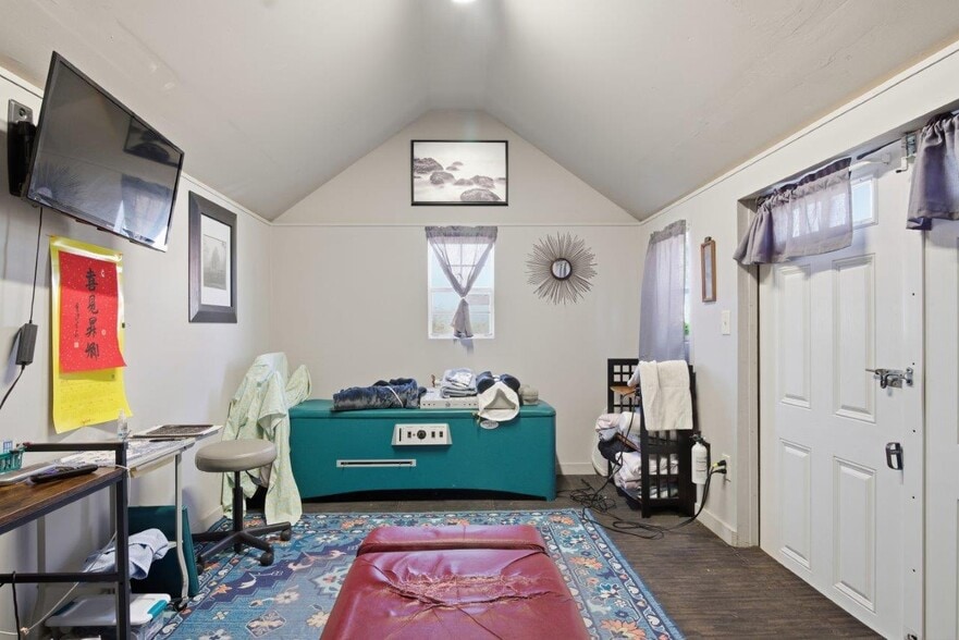 More Photos Of 204 Douglas Ln, Pearisburg Hospitality For Sale