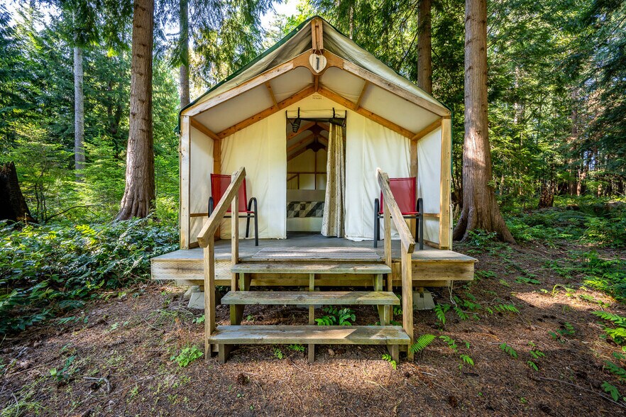 More Photos Of 1885 Central Rd, Hornby Island Land For Sale