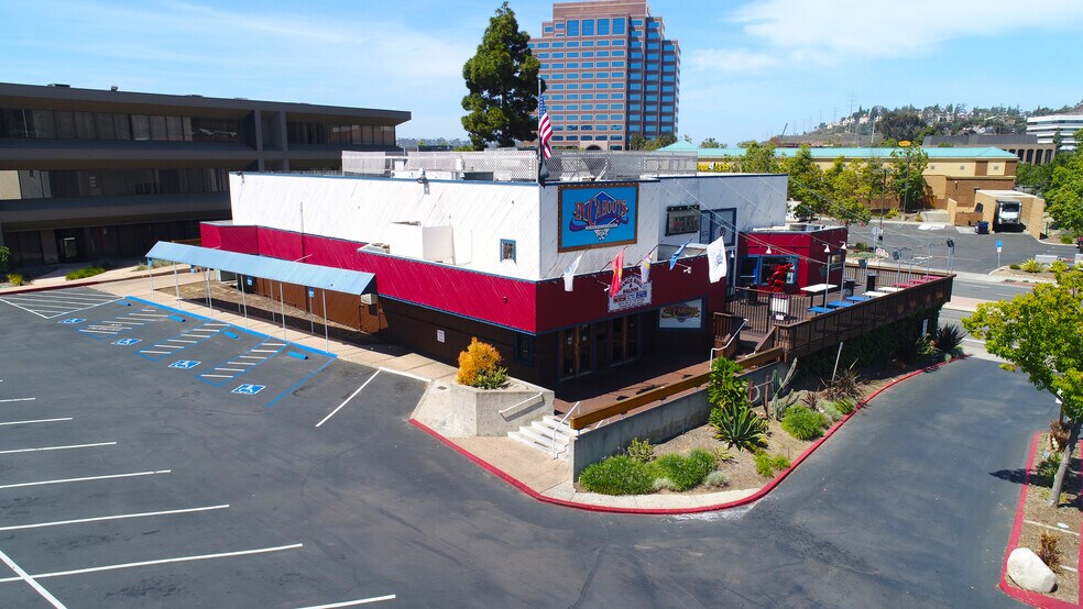 More Photos Of 5373 Mission Center Rd, San Diego Restaurant For Lease