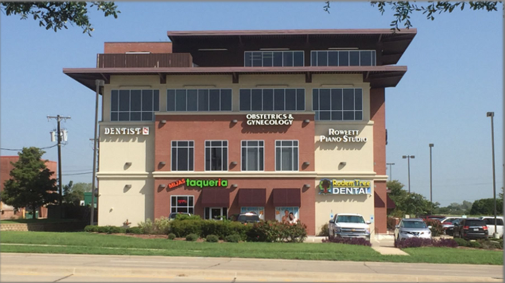 Primary Photo Of 3705 Lakeview Pkwy, Rowlett Office For Lease