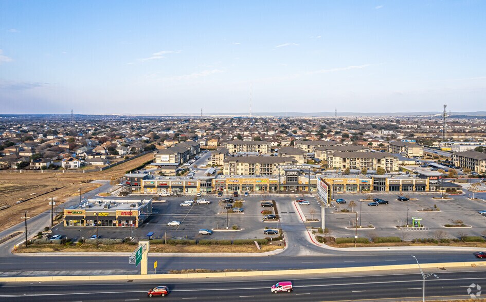 More Photos Of 7907 W Loop 1604 E, San Antonio Freestanding For Lease