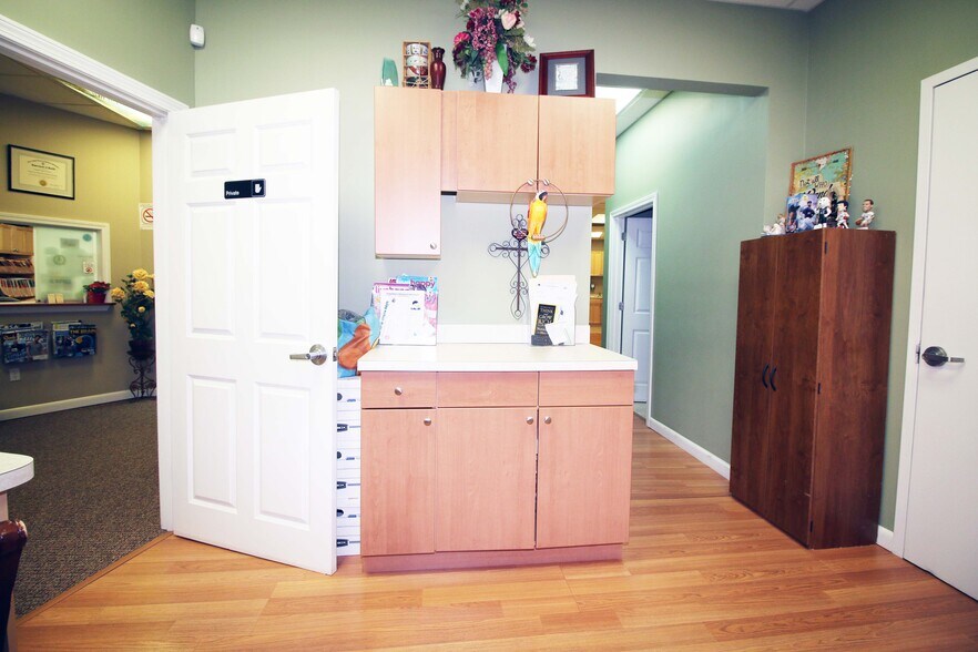 More Photos Of 845 N Main St, Providence Medical For Sale