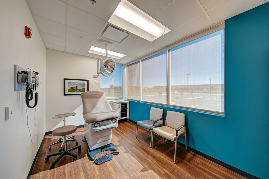 More Photos Of 1300 Innovation Pkwy, Greenwood Healthcare For Lease