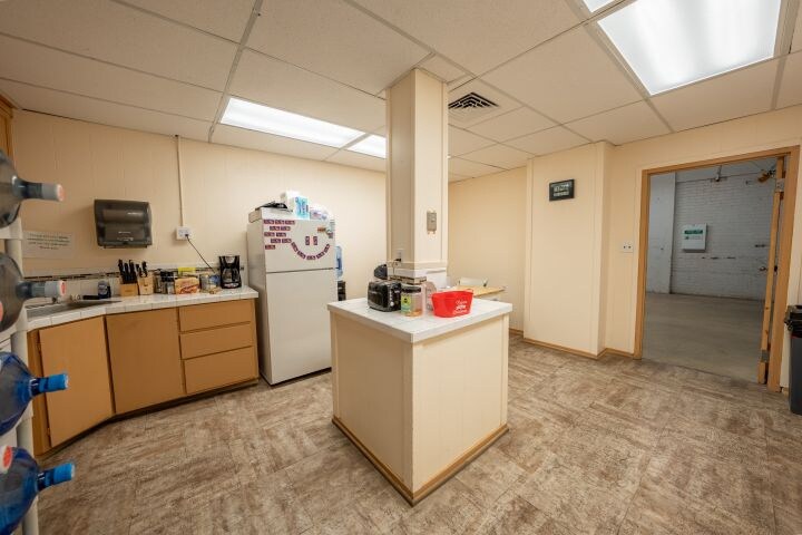 More Photos Of 264 4th Ave S, Twin Falls Warehouse For Sale