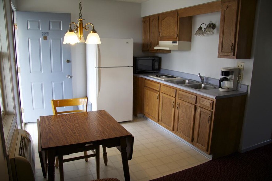 More Photos Of 2550 Lone Oak Rd, Paducah Hotel For Sale