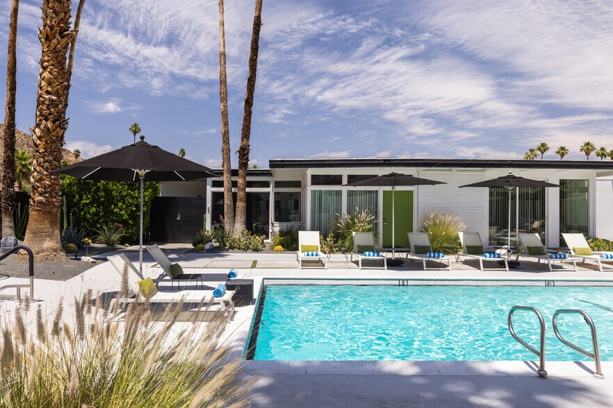 More Photos Of 350 S Belardo Rd, Palm Springs Hotel For Sale