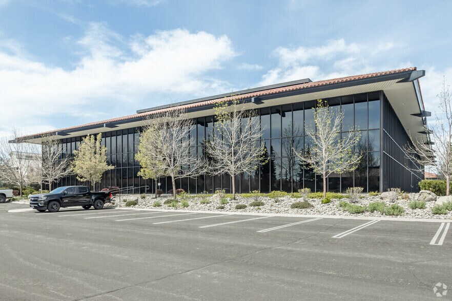 More Photos Of 5390 Kietzke Ln, Reno Office For Lease