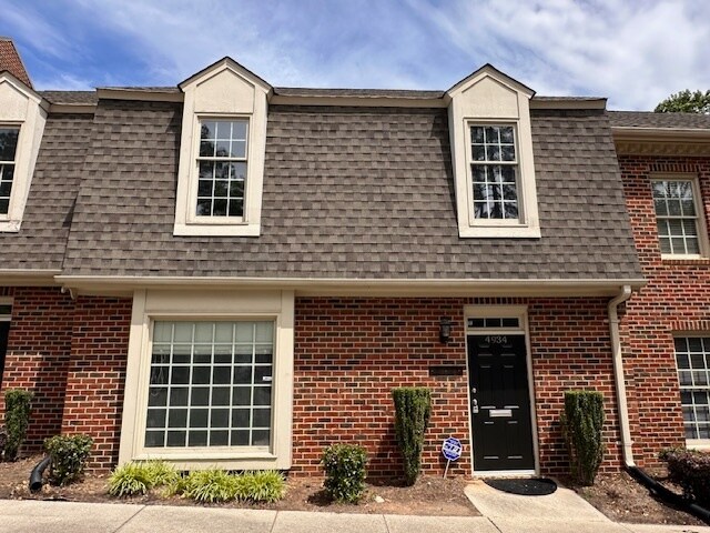 More Photos Of 4922-4948 Windy Hill Dr, Raleigh Office For Lease