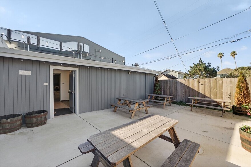 More Photos Of 625 Main St, Watsonville Freestanding For Sale