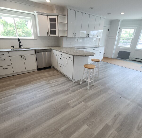 More Photos Of 355 Hicksville Rd, Bethpage Medical For Sale