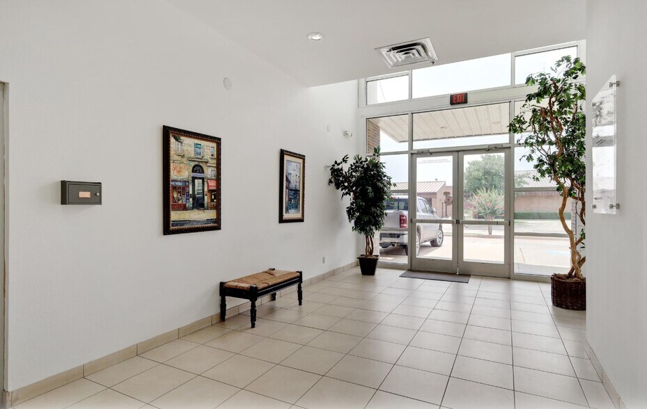 More Photos Of 2698 N Galloway Ave, Mesquite Medical For Lease