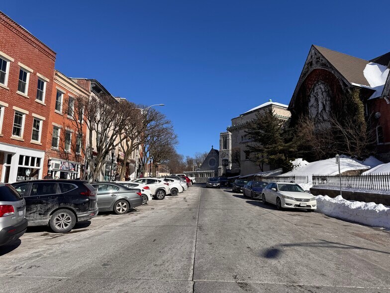 More Photos Of 175 Main St, Ossining General Retail For Lease