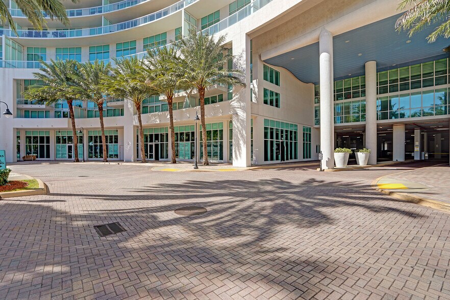 More Photos Of 1 N Ocean Blvd, Pompano Beach Office For Lease