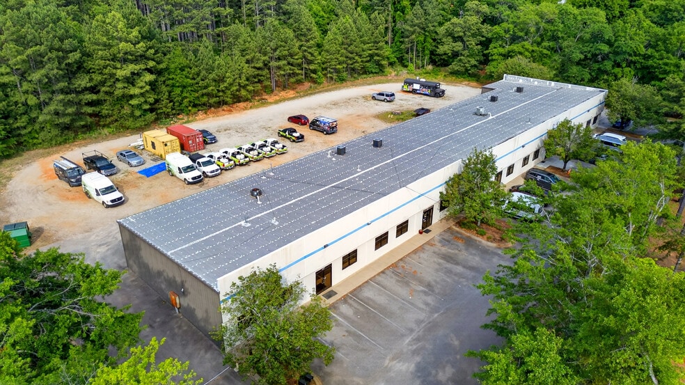 More Photos Of 100 Business Pky, Piedmont Light Manufacturing For Sale