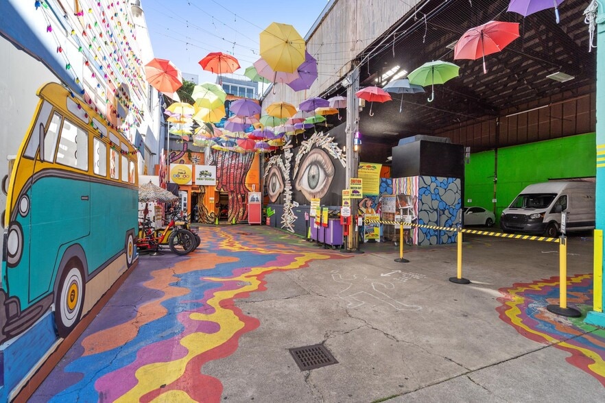 More Photos Of 757 Beach St, San Francisco Storefront Retail Office For Sale