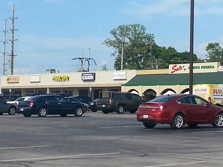 More Photos Of 1000-1044 E Main St, Brownsburg Unknown For Lease