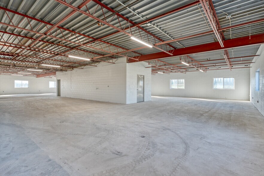 More Photos Of 6050 Don Murie St, Niagara Falls Warehouse For Sale