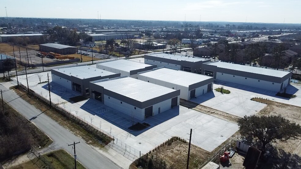 Primary Photo Of 5708 McCracken Rd, Houston Warehouse For Lease