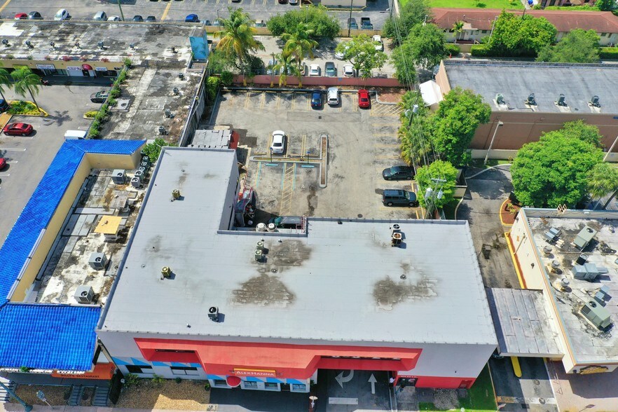 More Photos Of 2772 SW 8th St, Miami Freestanding For Sale