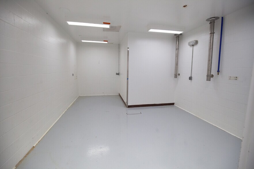 More Photos Of 1001 S 3rd St W, Missoula Manufacturing For Sale