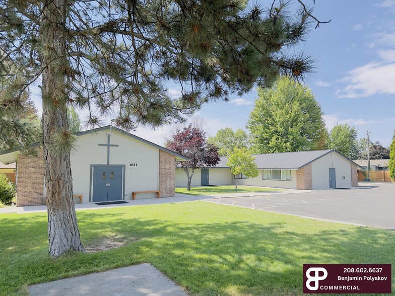 Primary Photo Of 1021 NW 8th St, Meridian Religious Facility For Sale