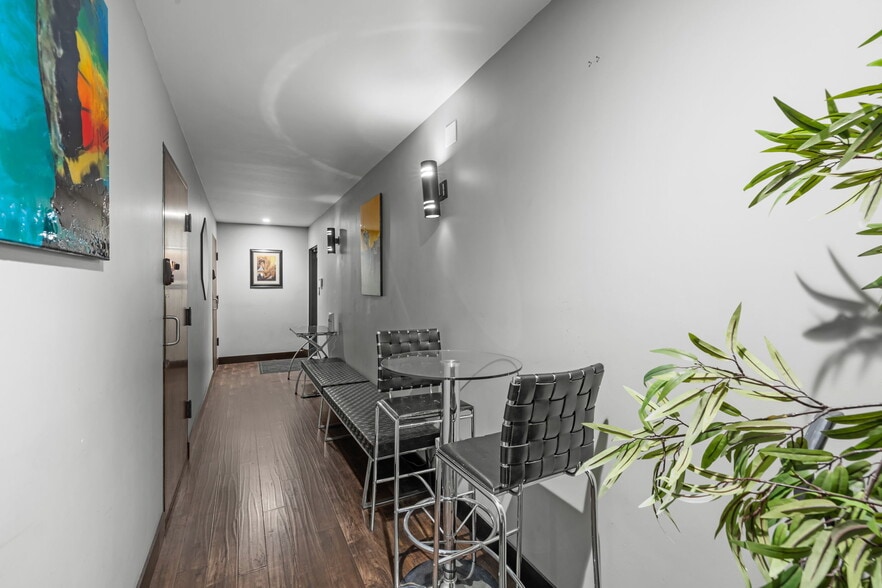 More Photos Of 5739 Tujunga Ave, North Hollywood Movie Radio TVStudio For Sale