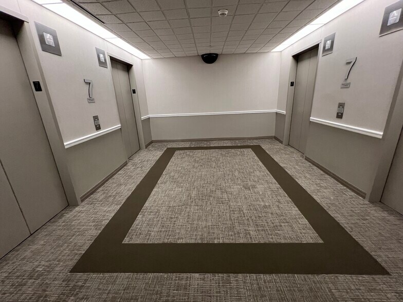 More Photos Of 433 N Summit St, Toledo Office For Lease