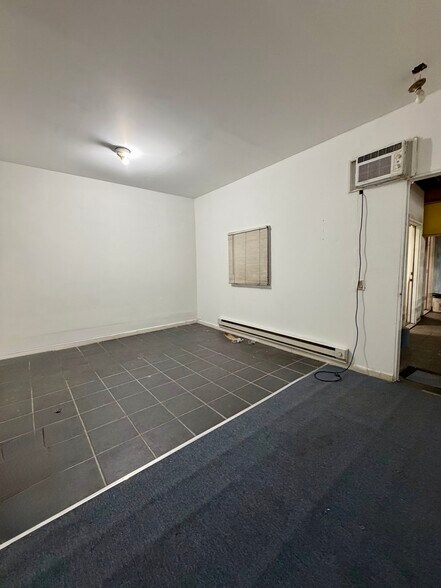 More Photos Of 100 Delancy St, Newark Warehouse For Lease