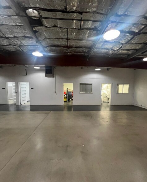 More Photos Of 253 N Rebecca St, Pomona Manufacturing For Sale